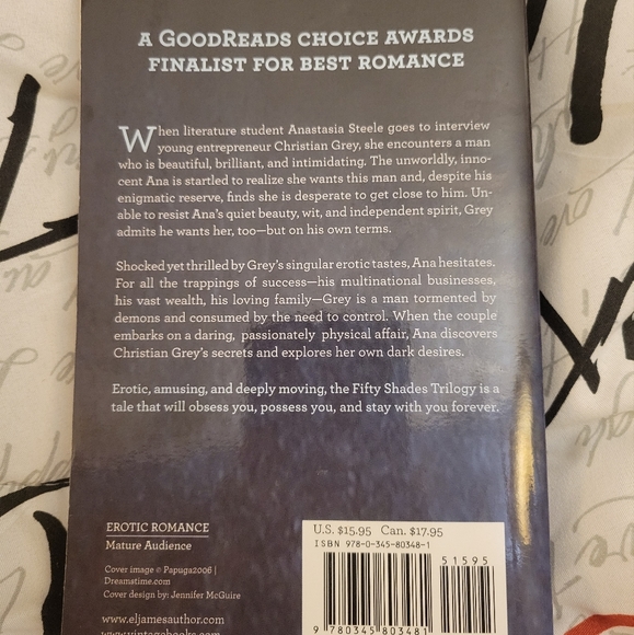 Fifty Shades of Grey, E L James - Picture 2 of 3